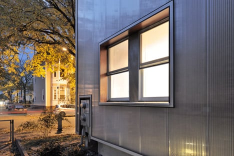 Polycarbonate house in Cambridge by Manfredo di Robilant